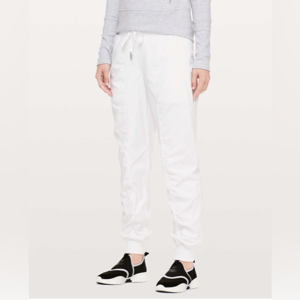 Lululemon Dance Studio Jogger *Lined 29"